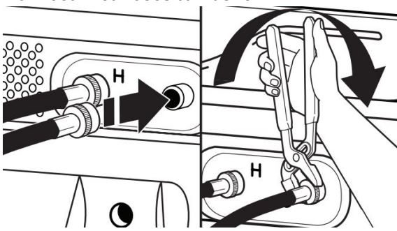 Manual del propietario de la lavadora de carga frontal Whirlpool - Conectar las mangueras de entrada a la lavadora