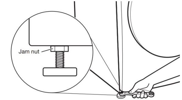 Manual del propietario de la lavadora de carga frontal Whirlpool - Apriete las patas de nivelación